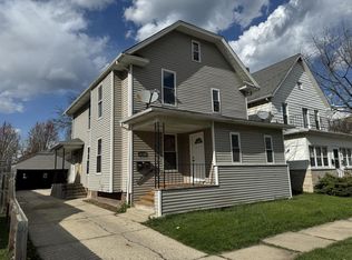 1716 51st Pl, Kenosha, WI 53140