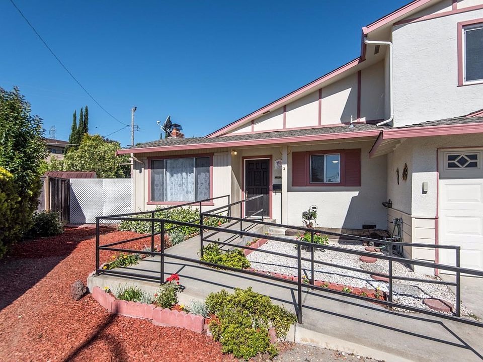 1st image of 4755 Del Loma Ct