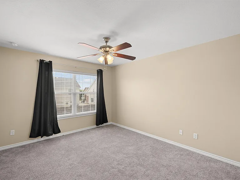 2610 Mandi Ct — Photo 23