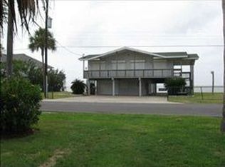 22104 Guadalupe Dr, Galveston, TX 77554