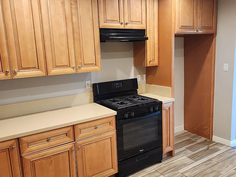 15001 Orange Ave #2 — Photo 15