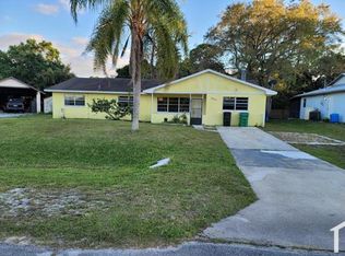 7907 Roberts Rd, Fort Pierce, FL 34951