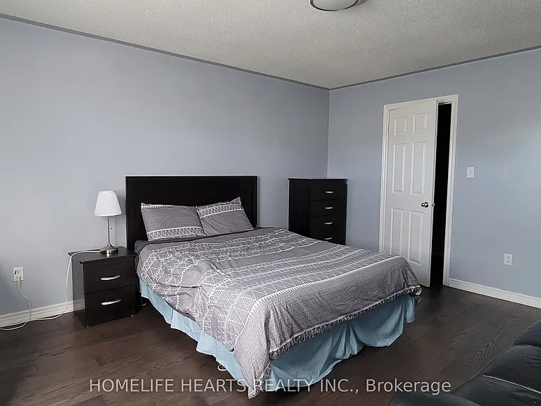 43 Turquoise Cres — Photo 12