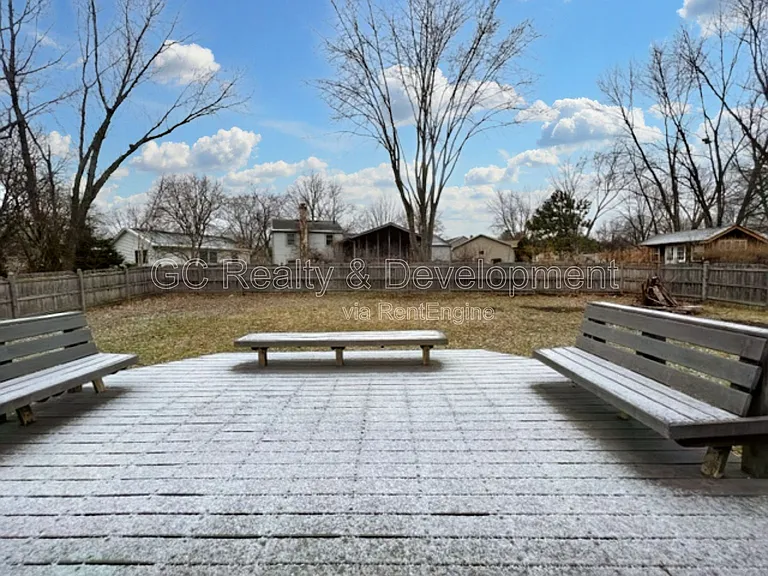 231 Ridgefield Ln — Photo 28