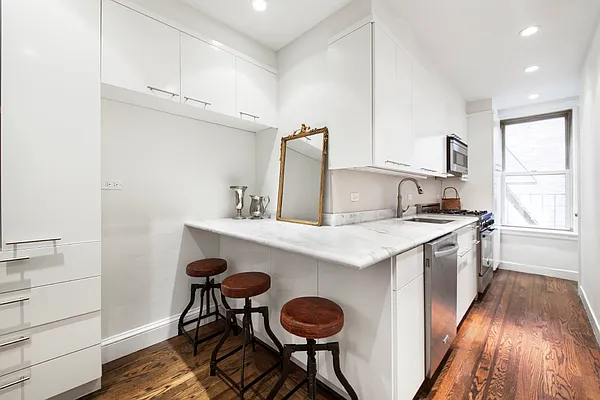 Sold by Corcoran | media 3