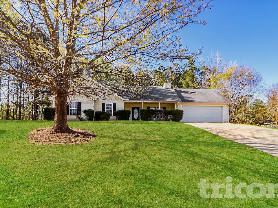 1st image of 165 Aspen Forest Dr