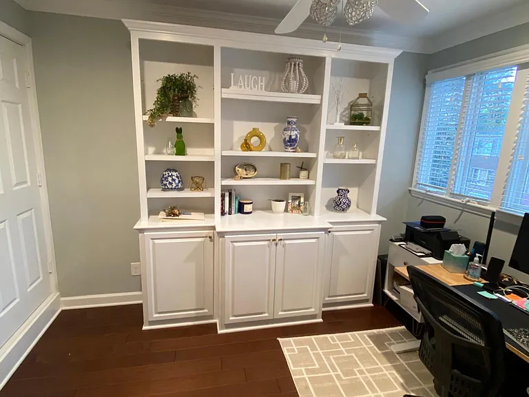 Office area/den connected to primary bedroom