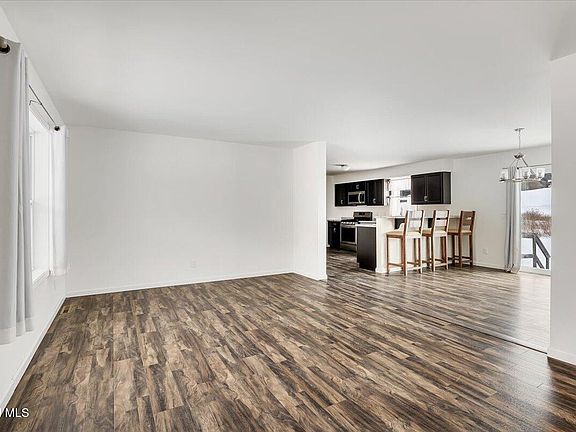 5th image of 69 Log Woods Road