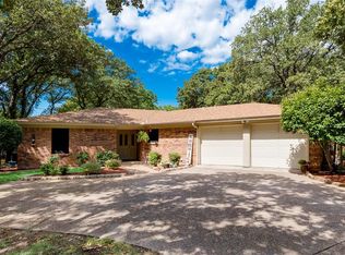 1028 Wood Ridge Dr, Azle, TX 76020