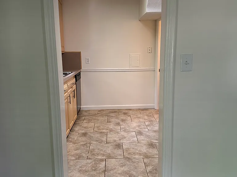 1547 Commodore Rd — Photo 6