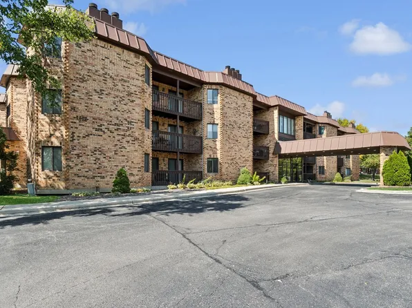 2880 Torrey Pine Ln APT 2F, Lisle, IL 60532