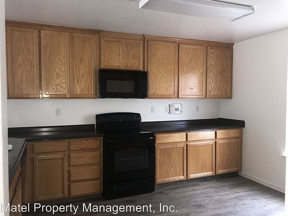 3rd image of 1316 Crater Ave