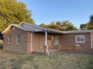 1250 E Gate Rd, Newkirk, OK 74647