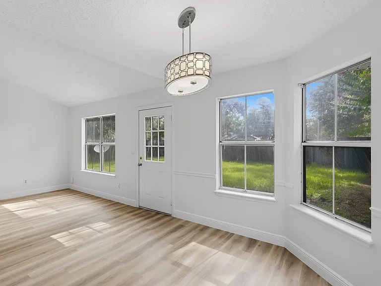 308 Dogwood Ct — Photo 28