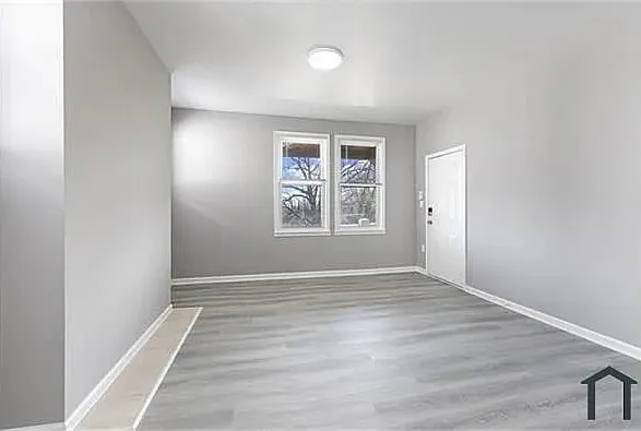 3306 Clifton Ave #3 — Photo 4