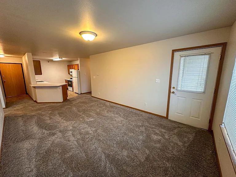 1401 N Dakota Ave — Photo 13