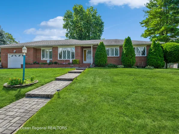 422 Winding Way, Brick, NJ 08723
