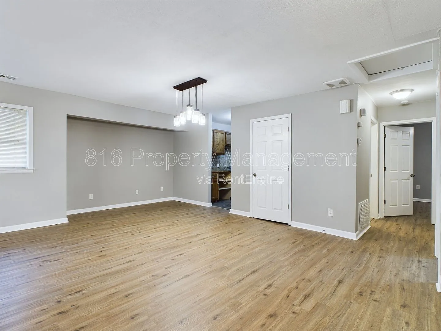 3 bed, 1.0 bath, 1267 sqft, $1,375 — Photo 2