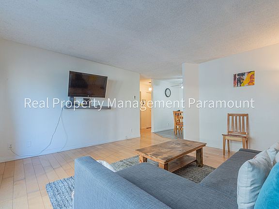 3rd image of 512 Evergreen St Unit 106