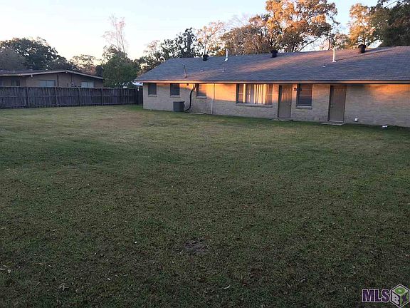 2nd image of 9378 Southmoor Dr