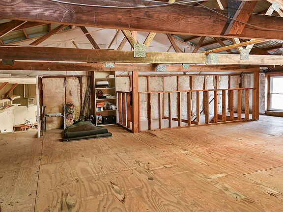 5th image of 491 Sparrowhawk Road