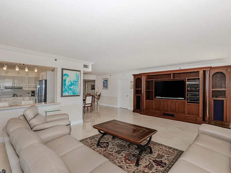 8855 Collins Ave #8J — Photo 9