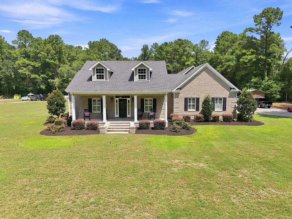 1st image of 2483 Valley Forge Rd.