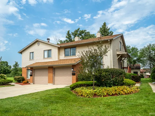 18590 Meadow Ln, Hazel Crest, IL 60429