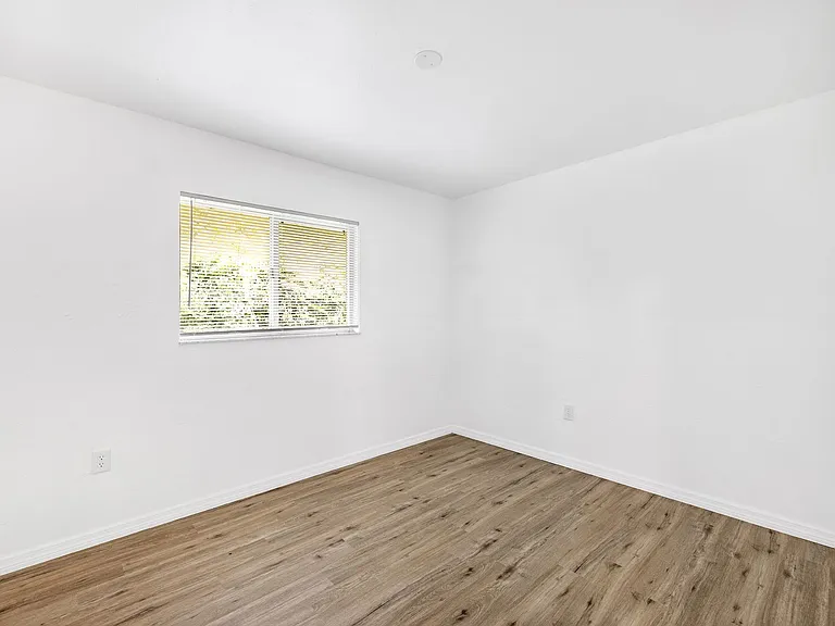 4392 Pine Lake Rd — Photo 13