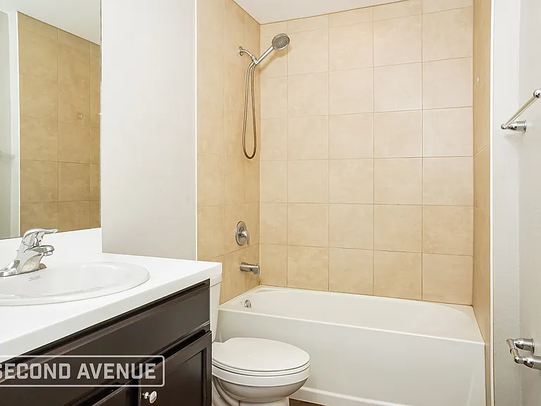 17424 Poston Ave — Photo 18