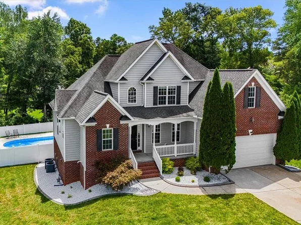 3942 Huttons Lake Ct, High Point, NC 27265