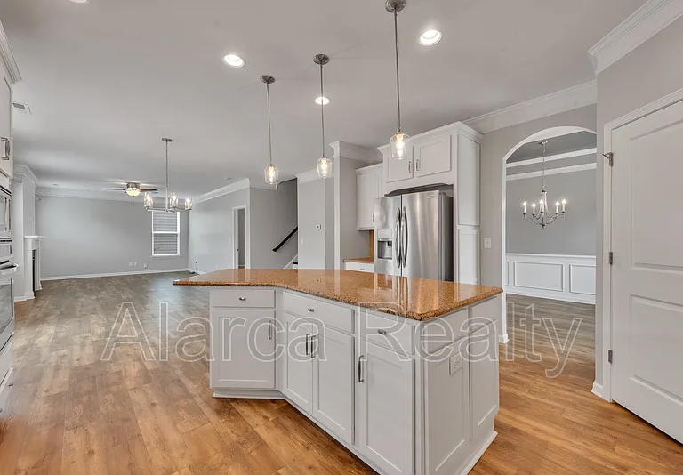 7419 Canova Ln — Photo 7