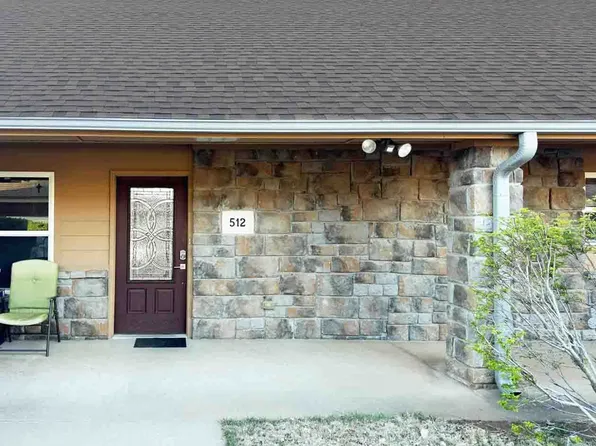 512 E Greenbriar Cir, Stillwater, OK 74075