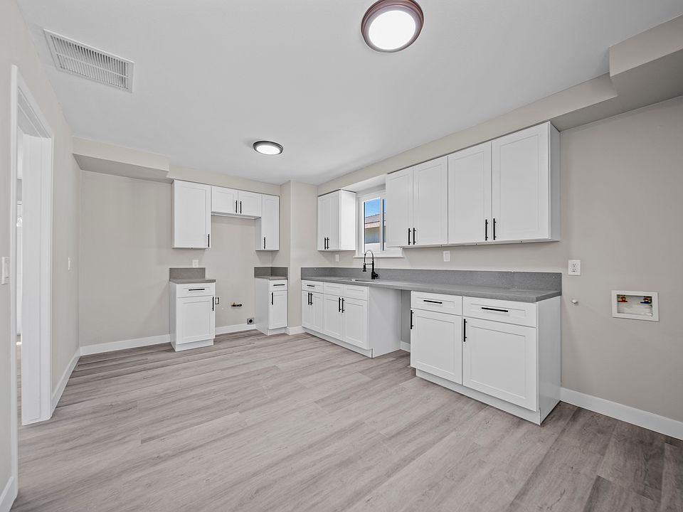 1st image of 1283 Boyden Ave