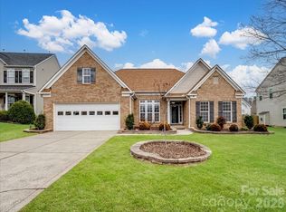 879 Pinkney Pl, Stanley, NC 28164