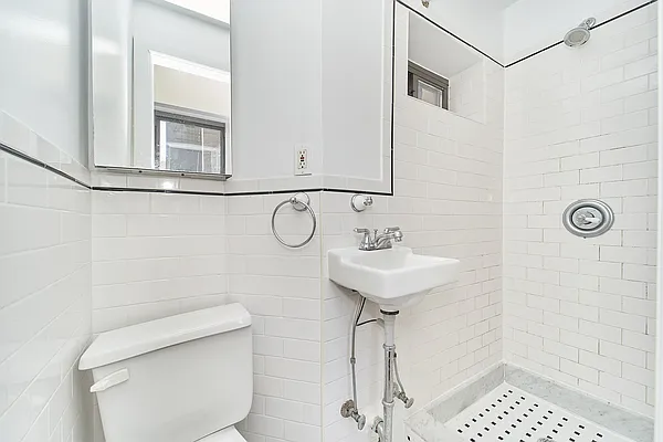 Rented by Living New York | media 7