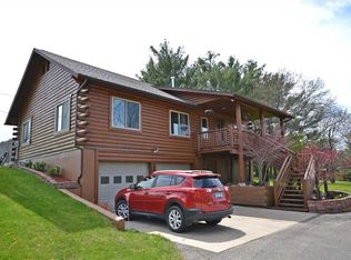 11076 S 45th Rd, Cadillac, MI 49601
