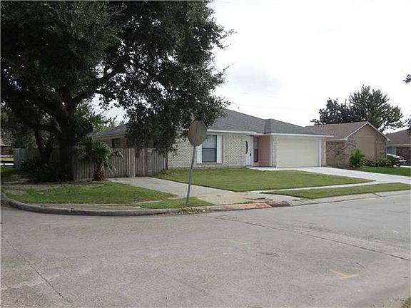 2nd image of 3501 Arapahoe Dr