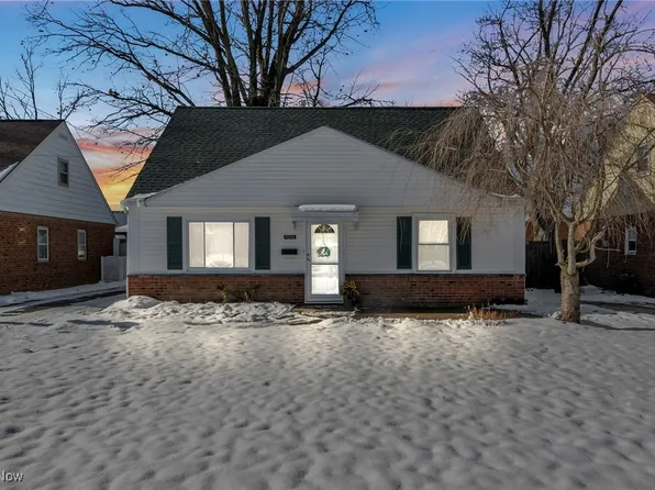 4596 W 158th St, Cleveland, OH 44135