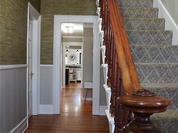 4th image of 709 Watkins Rd