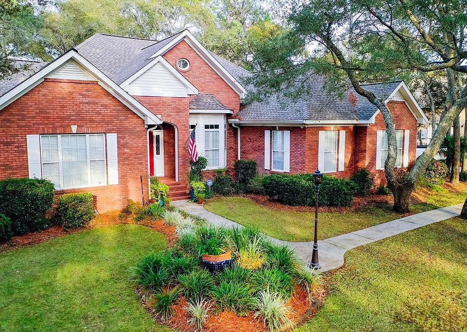 1st image of 1522 S River Oaks Dr