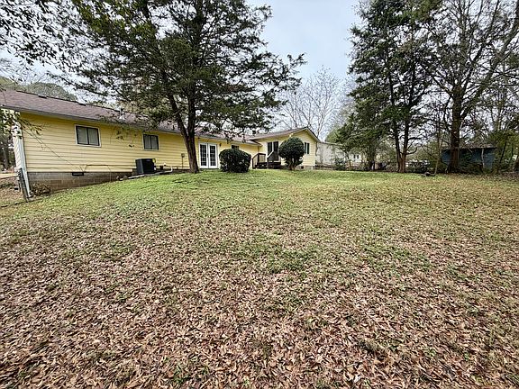 3rd image of 6108 Deerfield Ct