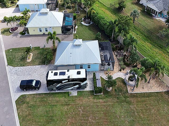 8652 SW Sand Crane Cir