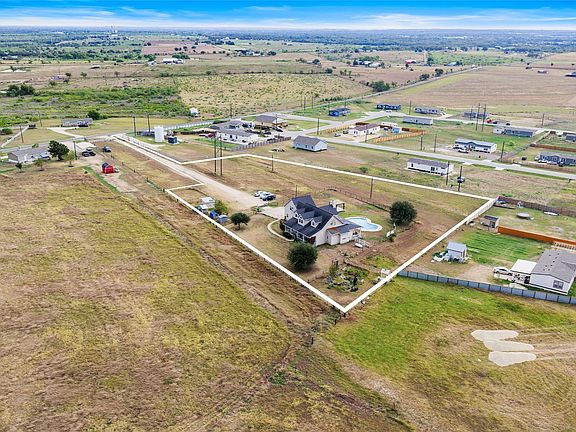 2nd image of 5063 County Road 463