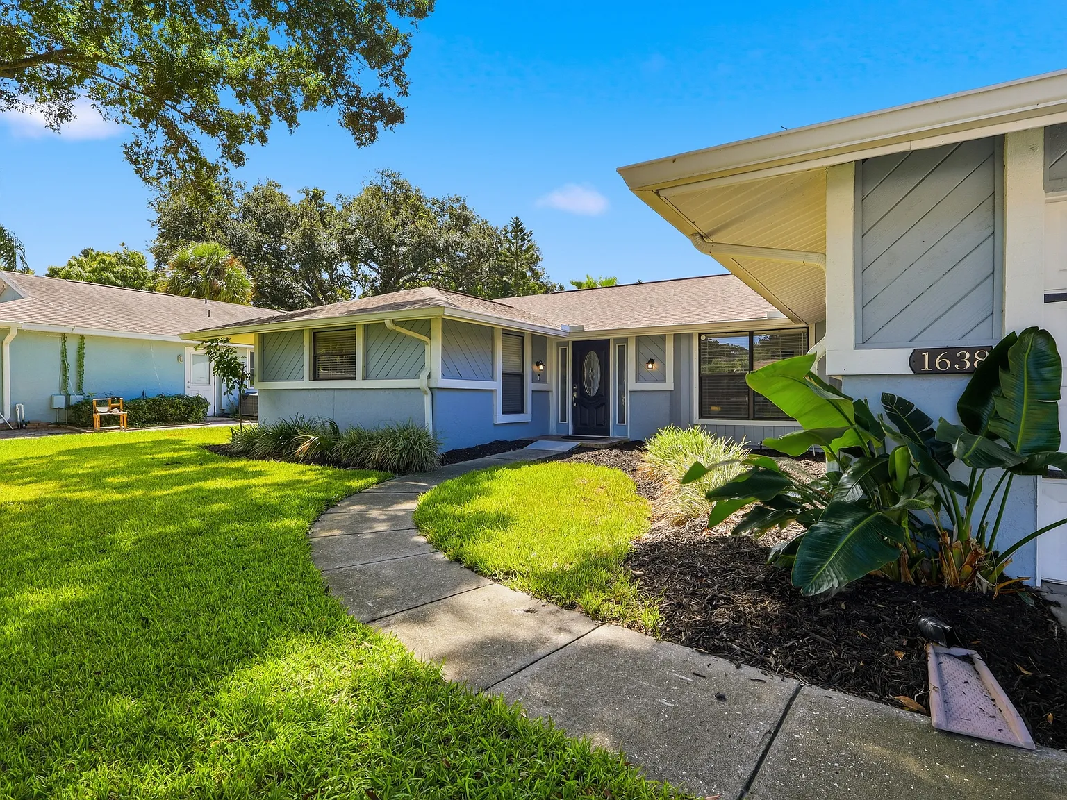 4 bed, 2075 sqft, $4,250 — Photo 4