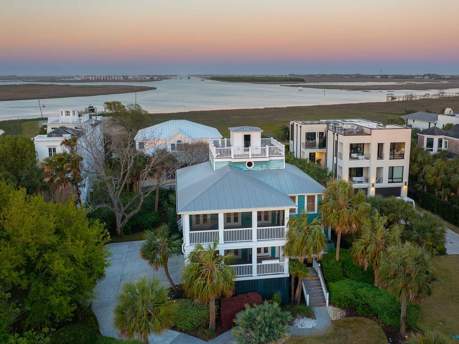 906 Middle St, Sullivans Island, SC 29482 MLS 23006667 Zillow