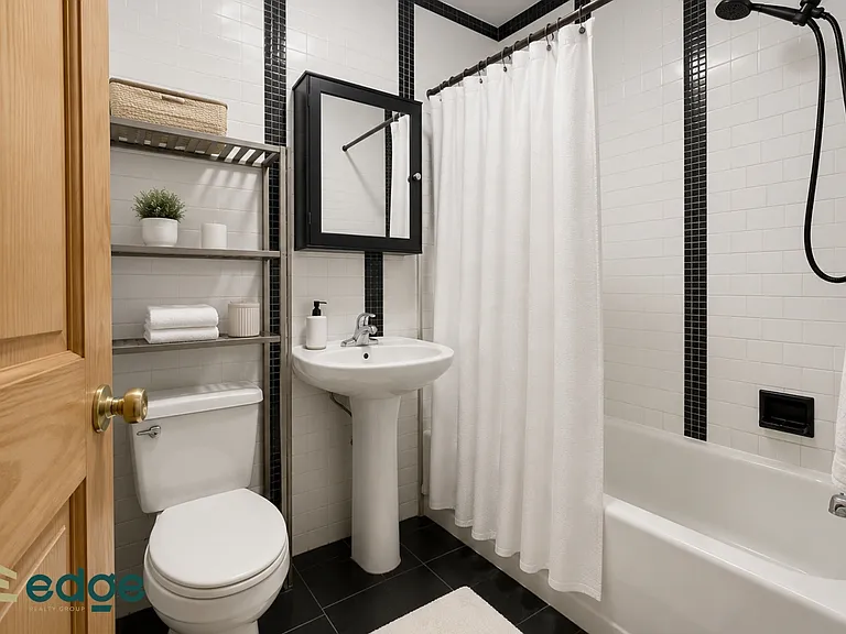 166 Harman St #3R — Photo 5