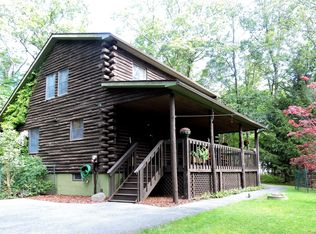 5541 Birch Rd, Canadensis, PA 18325