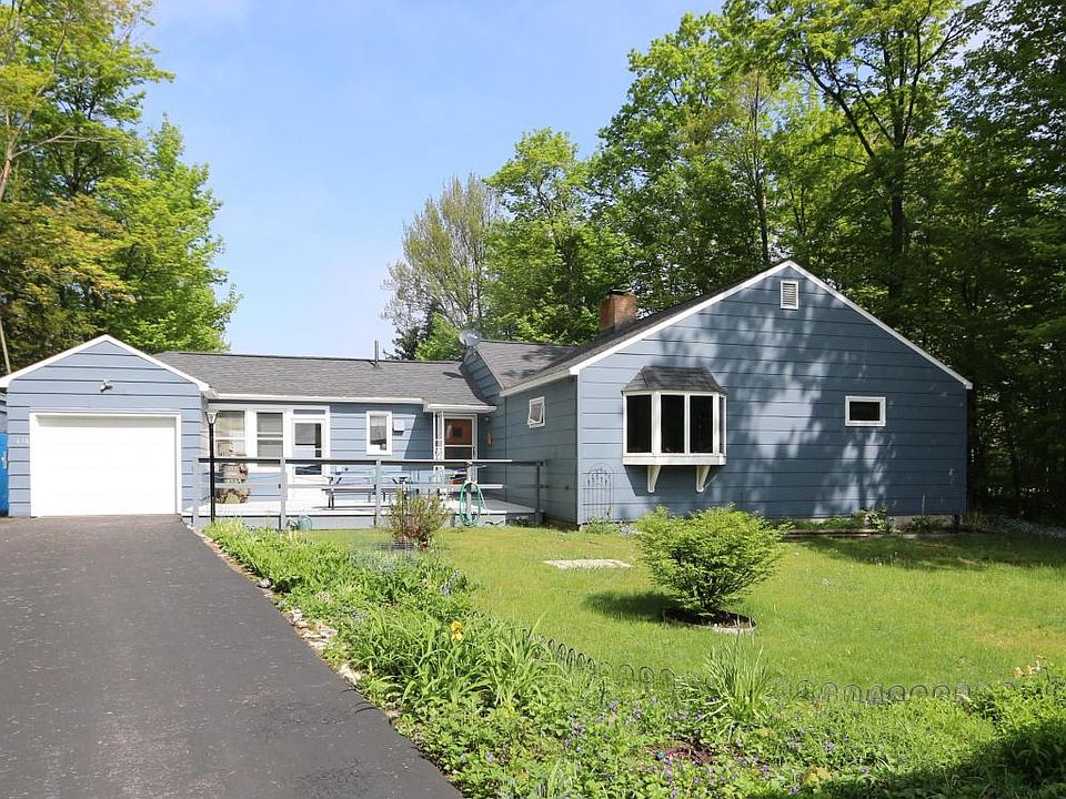 1st image of 3136 Lakeshore Dr