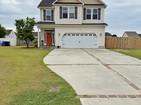 4th image of 124 Landover Dr